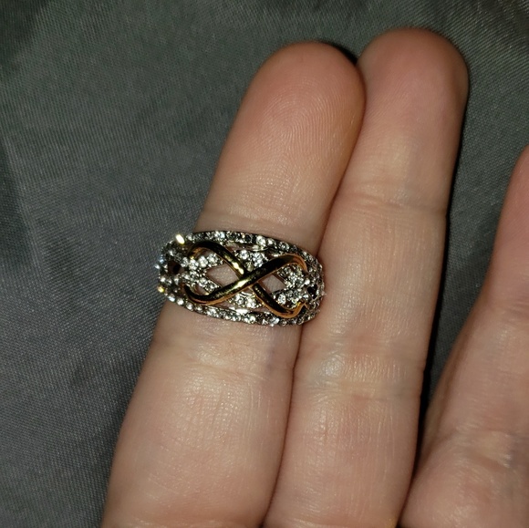 Luxury Fashion two tone ring - Picture 1 of 4